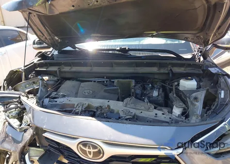 2021 Toyota Highlander Xle z USA, uszkodzony, nr VIN 5TDGZRAH2MS519387